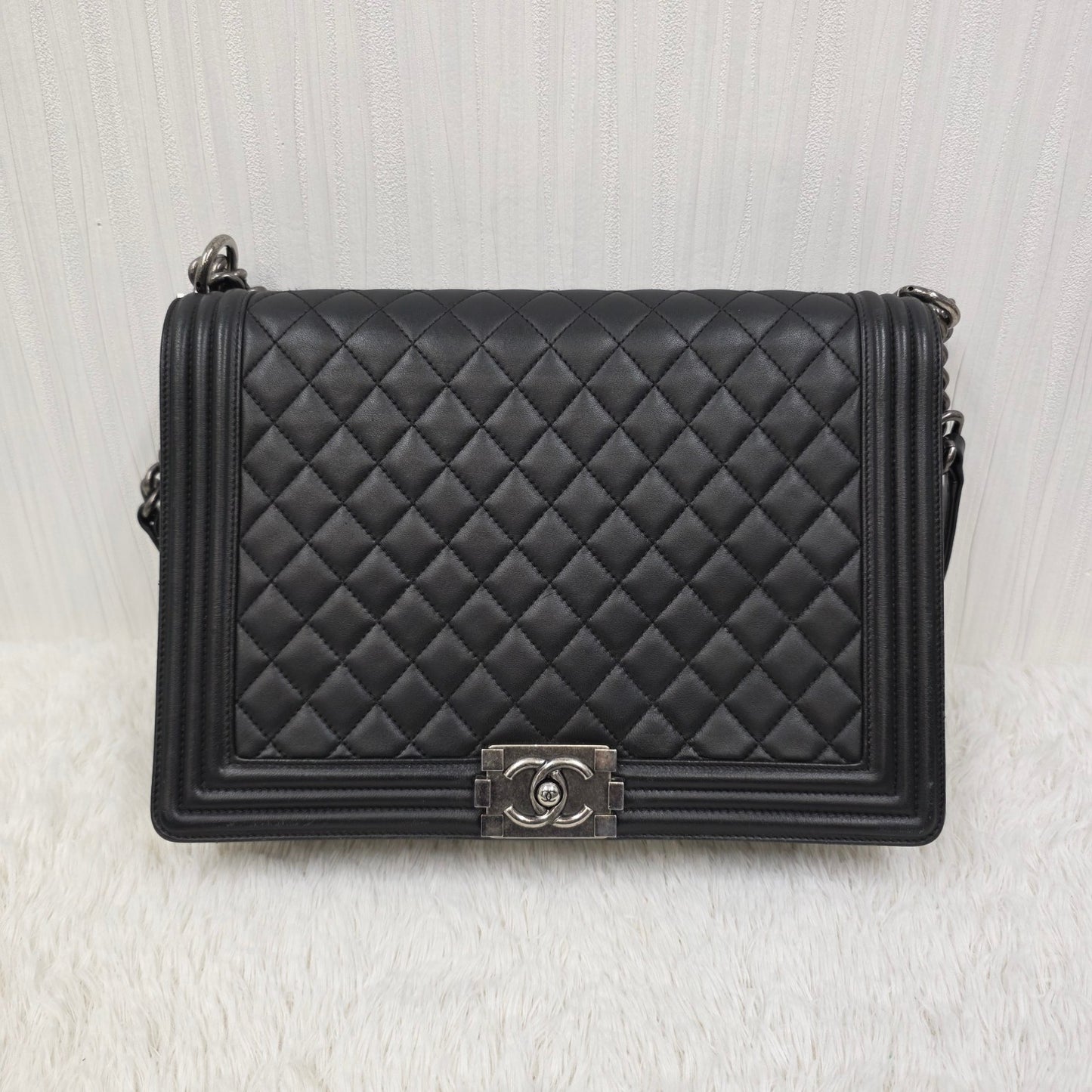 CHANEL Boy Chanel Chain Shoulder Bag [Pre-Owned]