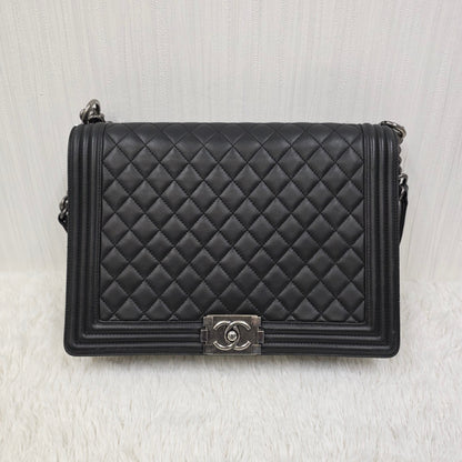 CHANEL Boy Chanel Chain Shoulder Bag [Pre-Owned]