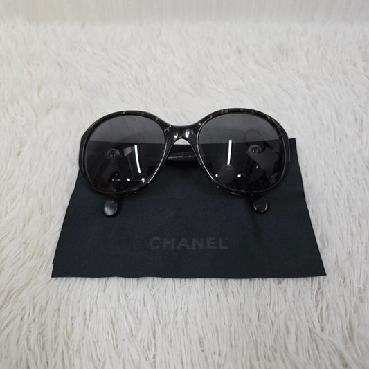 CHANEL Pearl & Lace Detail Sunglasses in Black and Clear [Pre-Owned]
