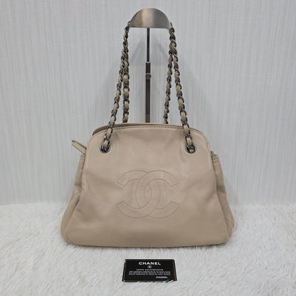 CHANEL Chain Shoulder Handbag in Silver Tone [Pre-Owned]