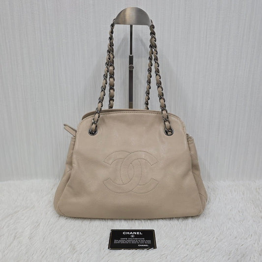 CHANEL Chain Shoulder Handbag in Silver Tone [Pre-Owned]