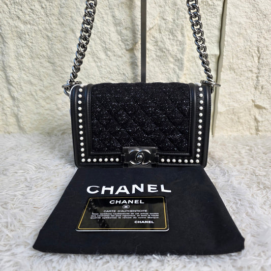CHANEL Boy Chanel Tweed Chain Shoulder Handbag in Black with Silver Hardware [Pre-Owned]