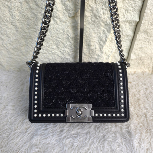 CHANEL Boy Chanel Tweed Chain Shoulder Handbag in Black with Silver Hardware [Pre-Owned]