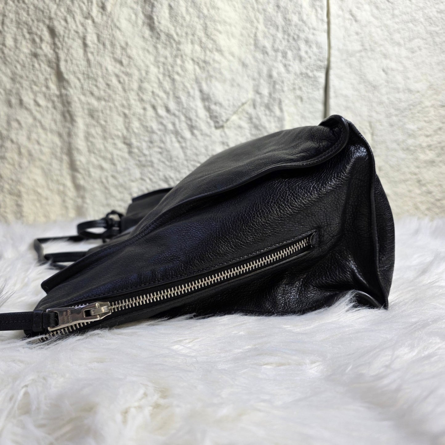 PRADA Etiquette Leather Tote Shoulder Handbag in Black [Pre-Owned]