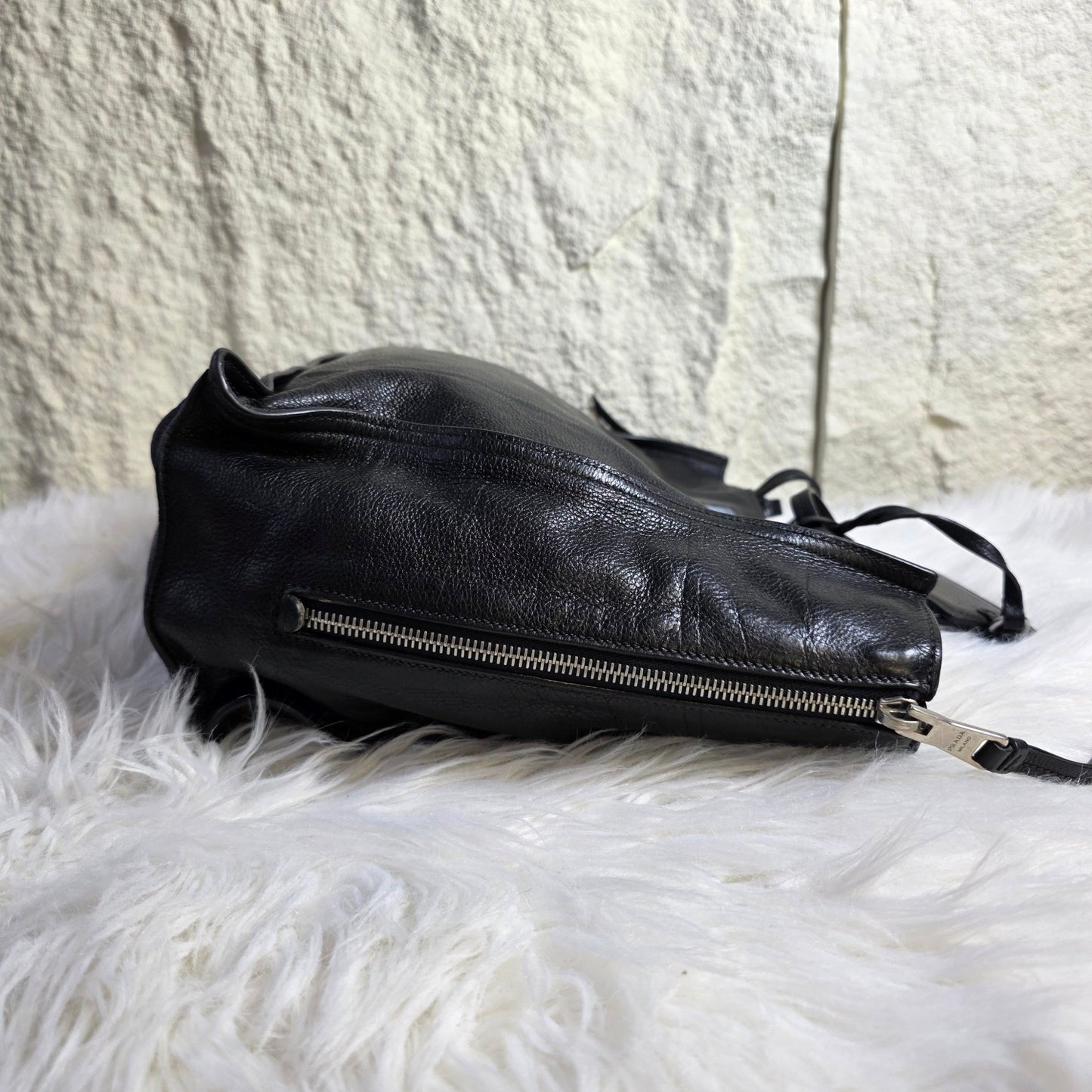 PRADA Etiquette Leather Tote Shoulder Handbag in Black [Pre-Owned]