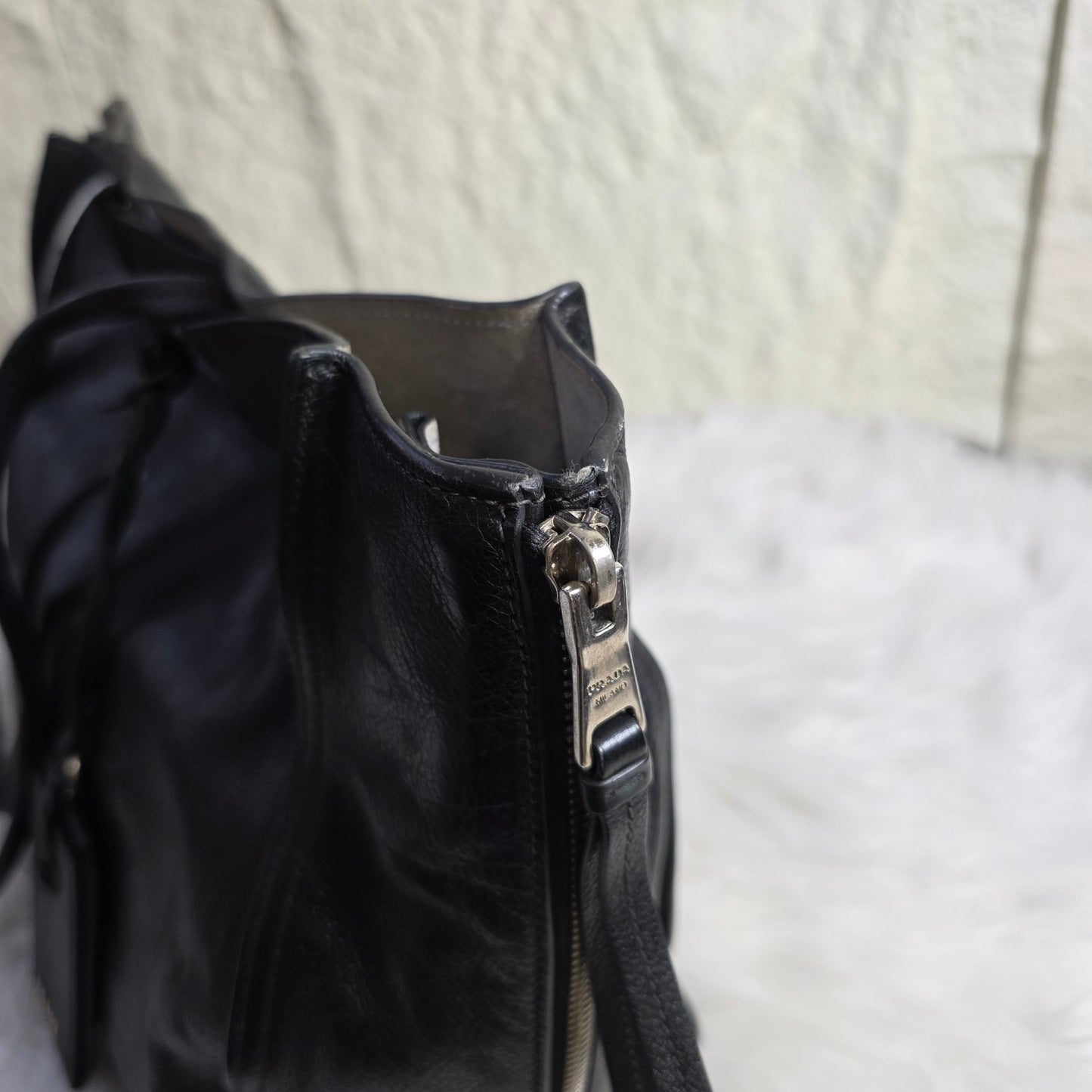 PRADA Etiquette Leather Tote Shoulder Handbag in Black [Pre-Owned]