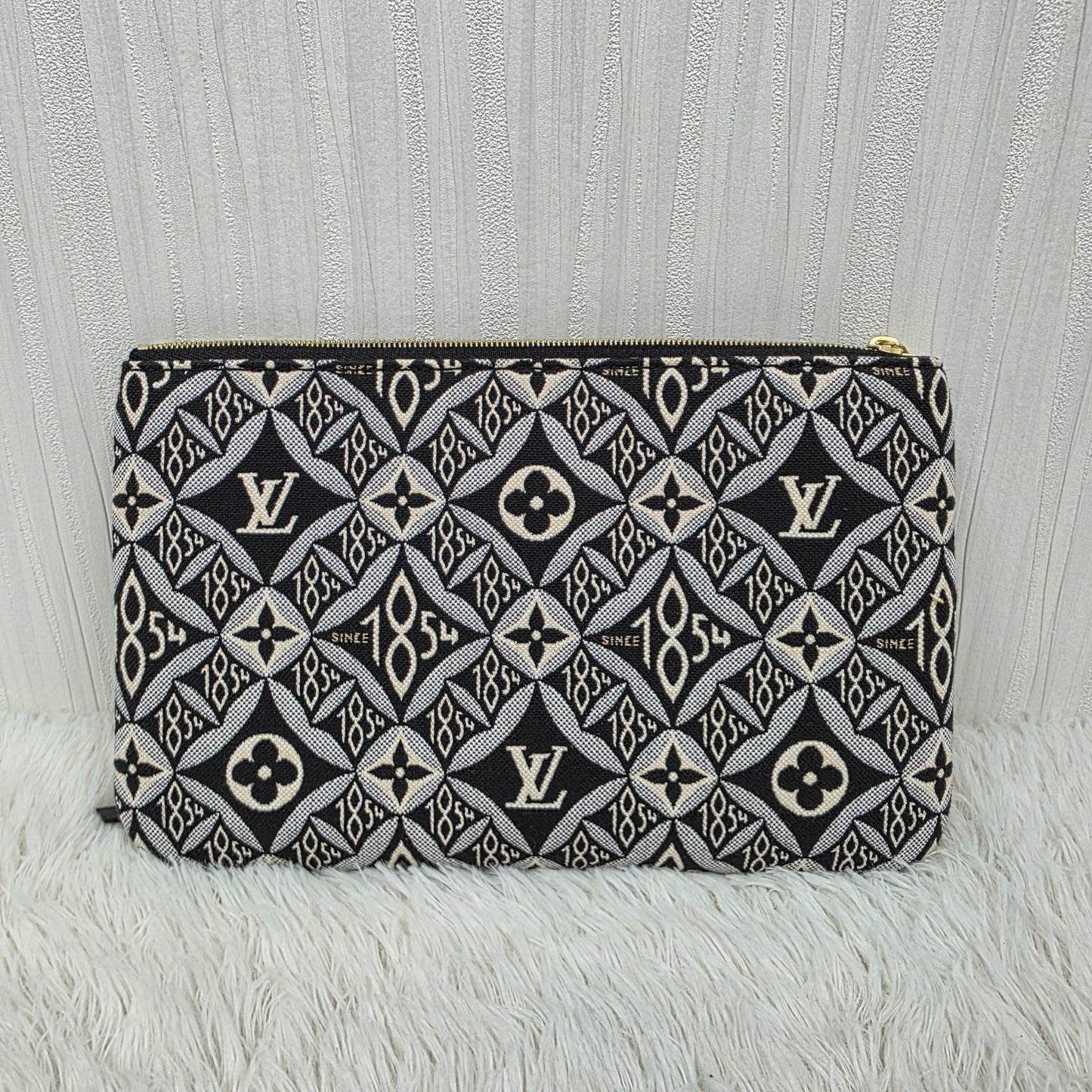 LOUIS VUITTON Neverfull MM Monogram Jacquard Tote Bag in Grey (M57230) [Pre-Owned]