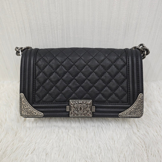 CHANEL Boy Chanel Chain Shoulder Bag Leather Black Silver Hardware [Pre-Owned]