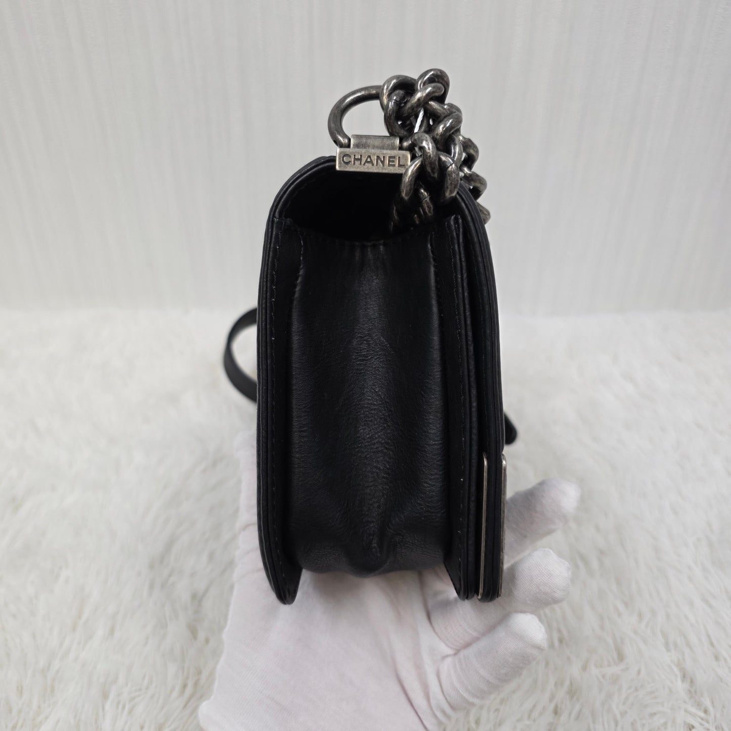CHANEL Boy Chanel Chain Shoulder Bag Leather Black Silver Hardware [Pre-Owned]