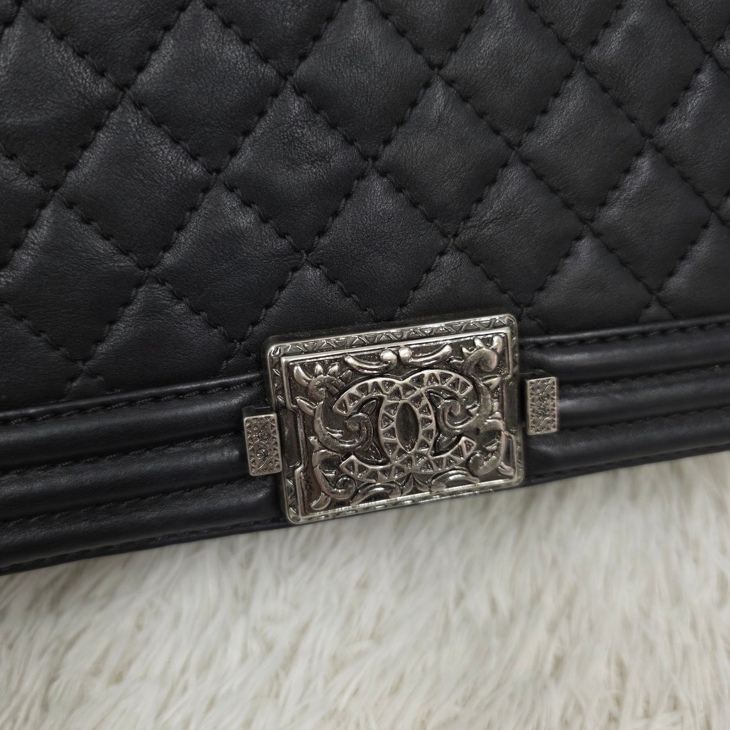 CHANEL Boy Chanel Chain Shoulder Bag Leather Black Silver Hardware [Pre-Owned]
