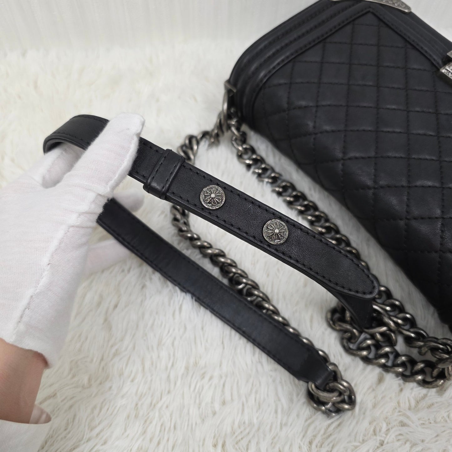 CHANEL Boy Chanel Chain Shoulder Bag Leather Black Silver Hardware [Pre-Owned]