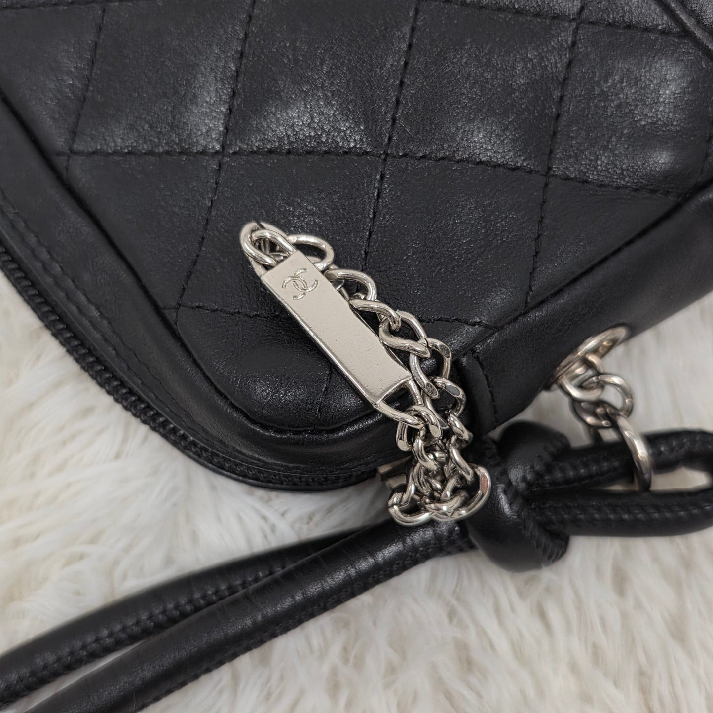 CHANEL So Black Crossbody Bag (Pre-owned)