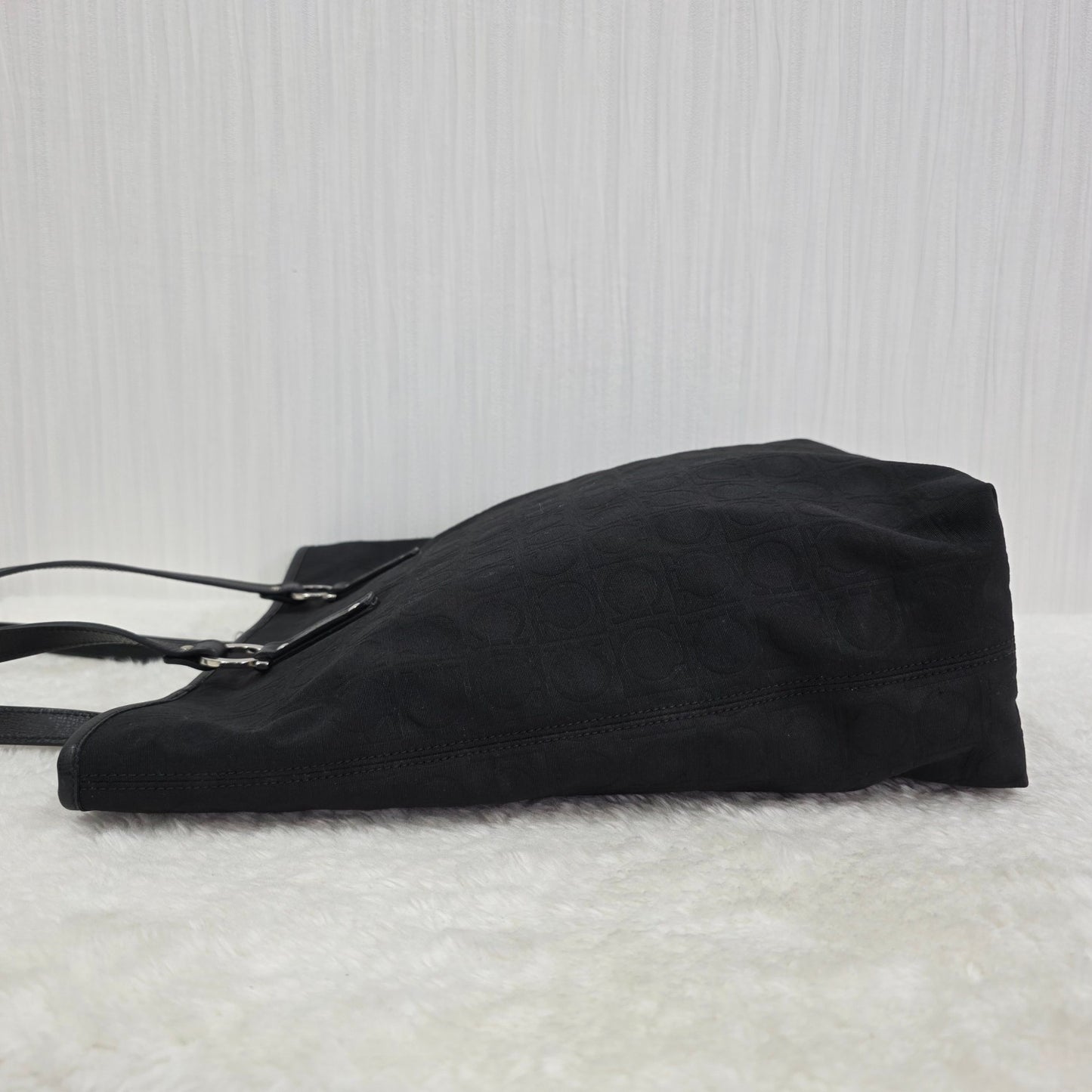 Ferragamo Tote Handbag (Pre-owned)