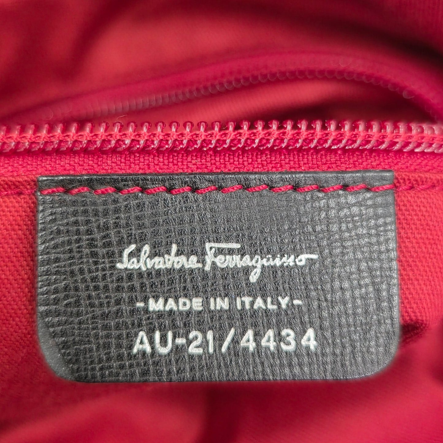 Ferragamo Tote Handbag (Pre-owned)