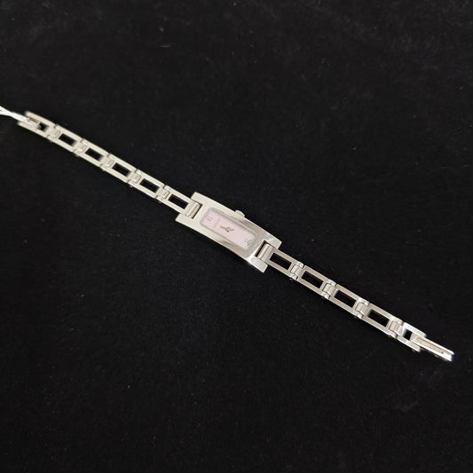 GUCCI Silver Square Type Watch (Pre-owned)