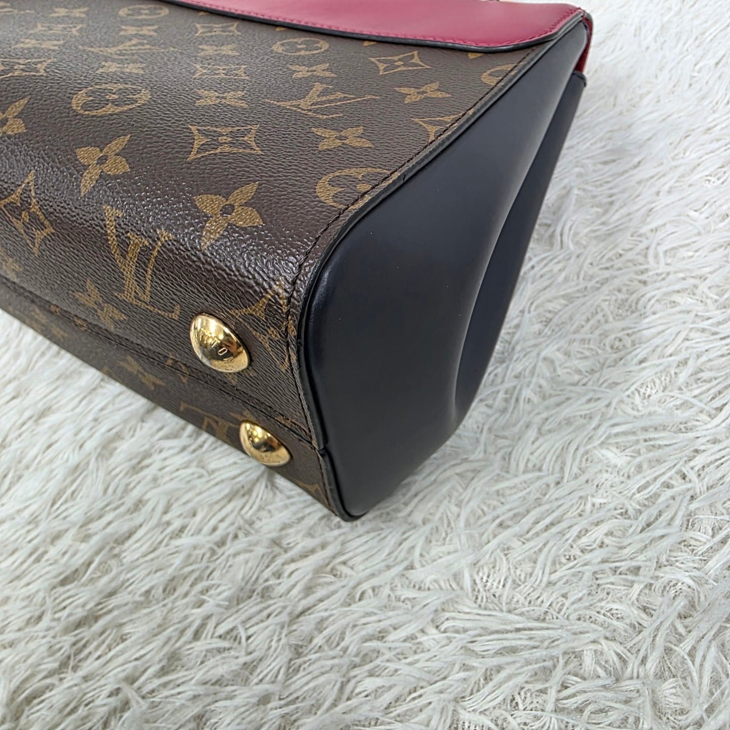 Louis Vuitton Monogram Cluny Bag (Pre-owned)