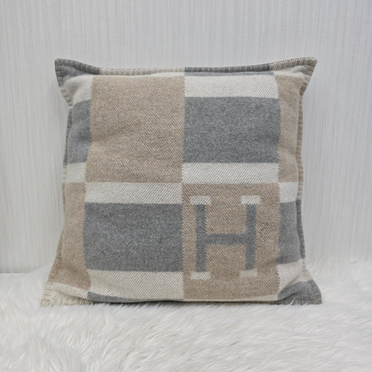 Hermes Cushion (Pre-owned)