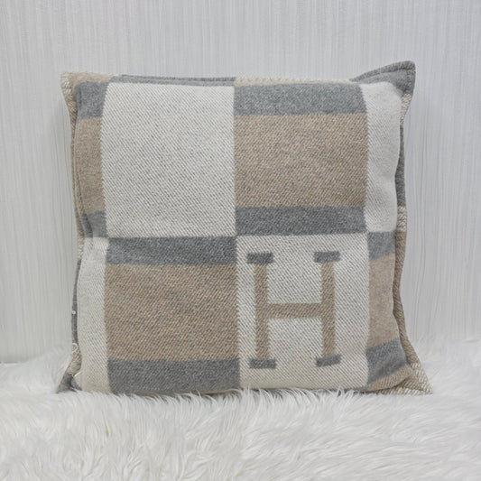 Hermes Cushion (Pre-owned)