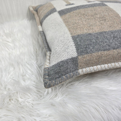 Hermes Cushion (Pre-owned)