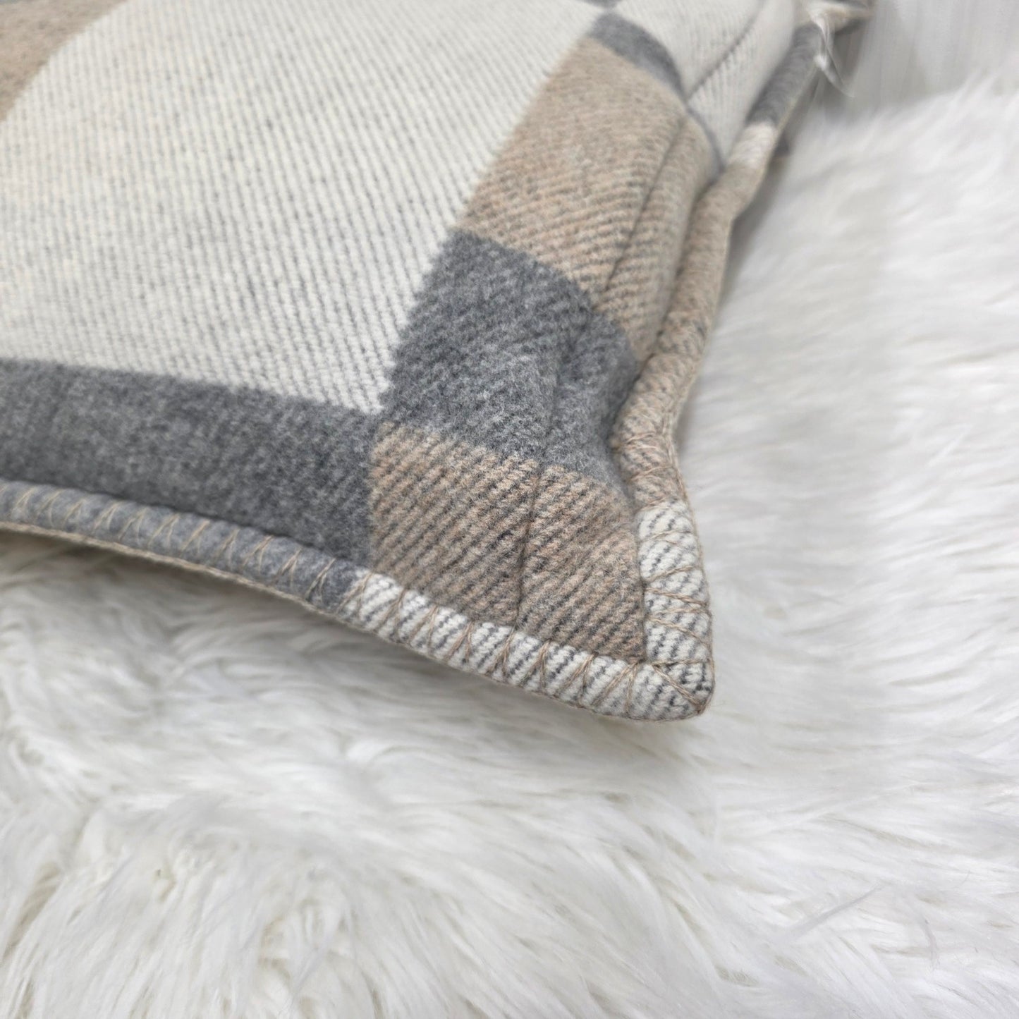Hermes Cushion (Pre-owned)