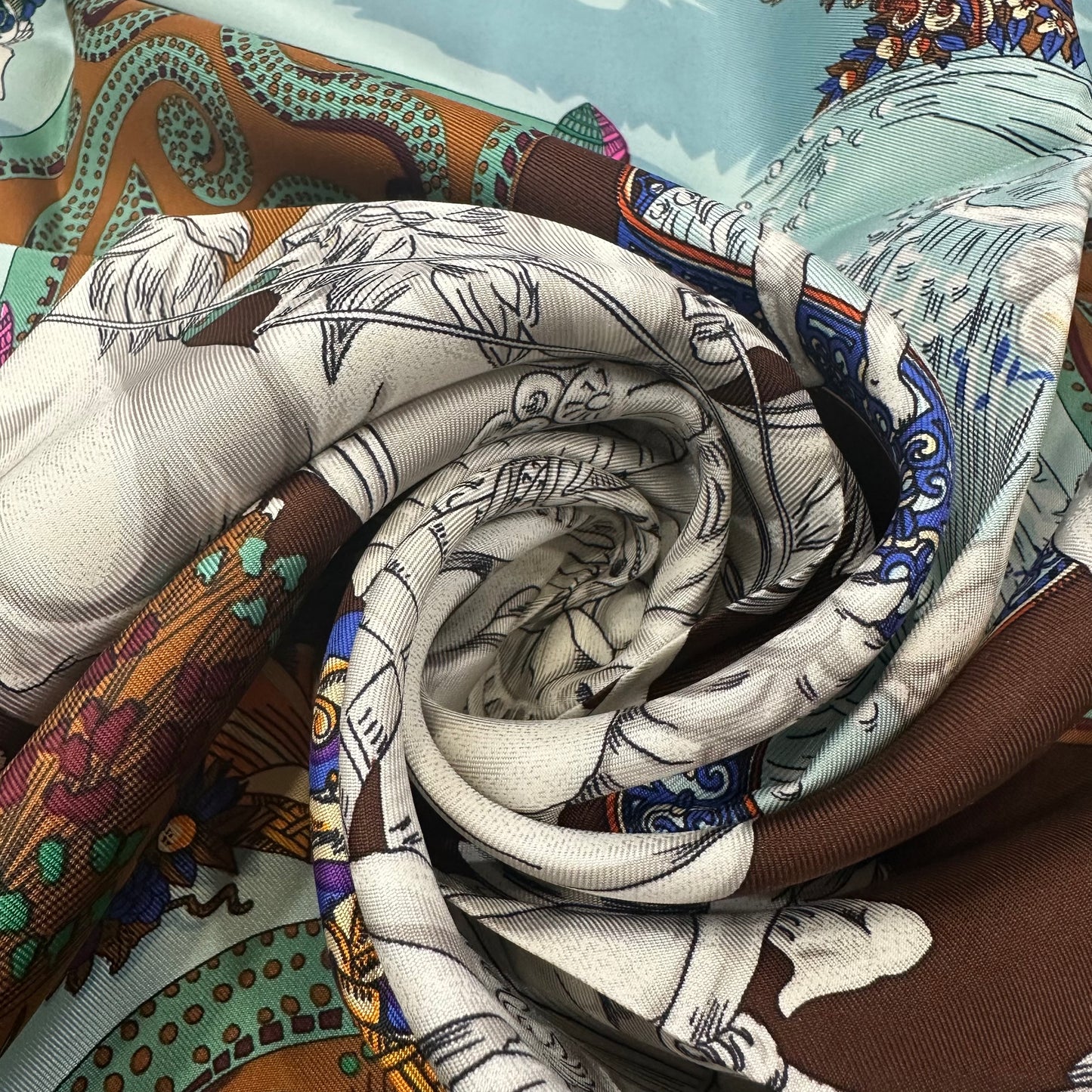Hermes [King's Paradise] Scarf (Pre-owned)