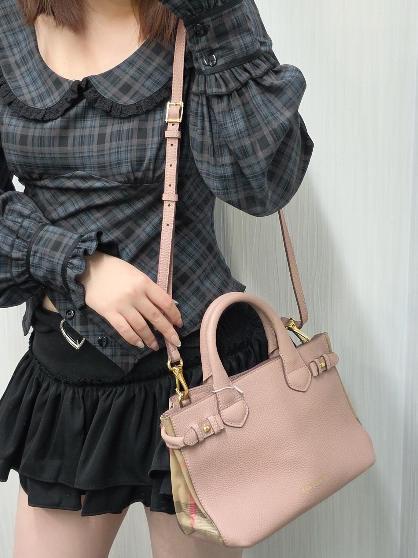 Burberry Pink Handbag (Pre-owned)