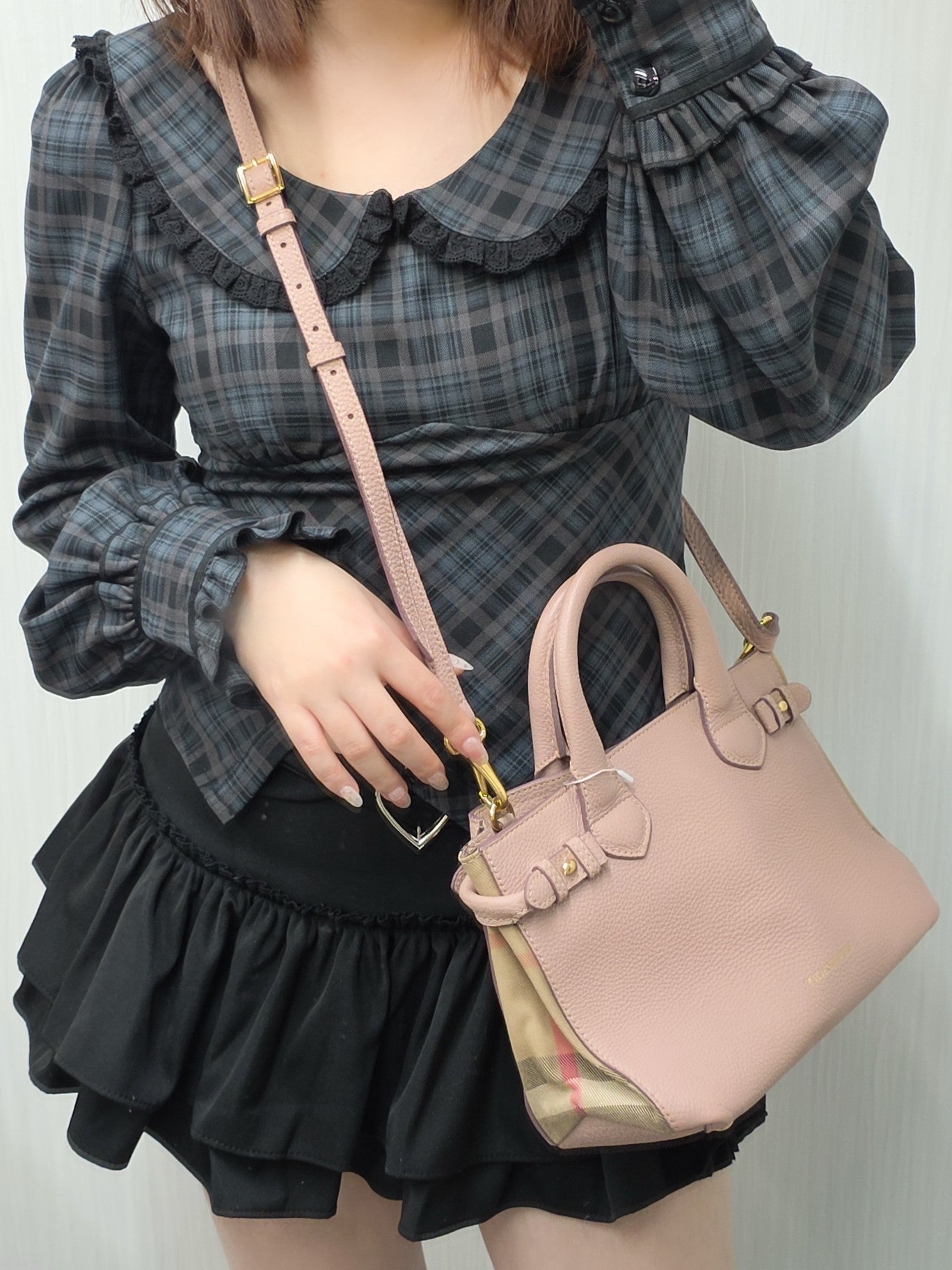 Burberry Pink Handbag (Pre-owned)