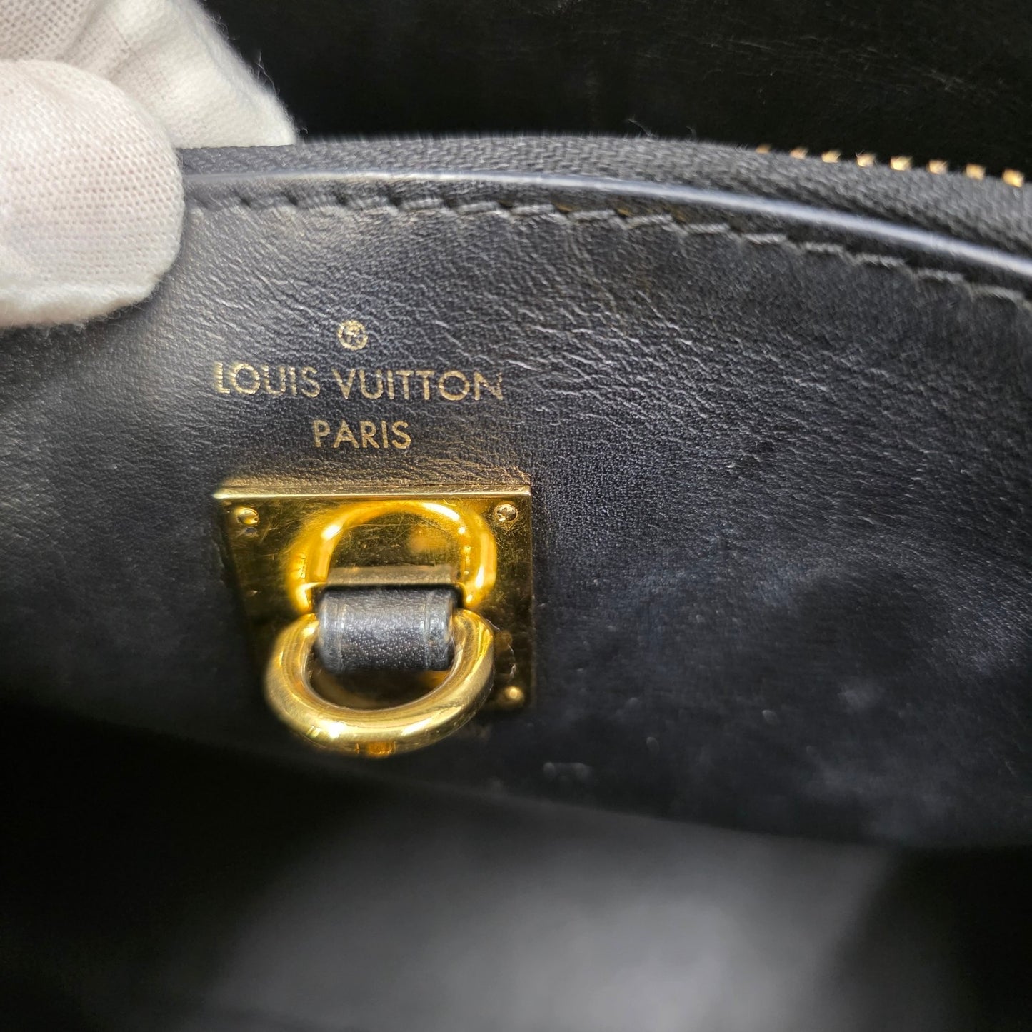 Louis Vuitton Europe Limited Edition Handbag (Pre-owned)