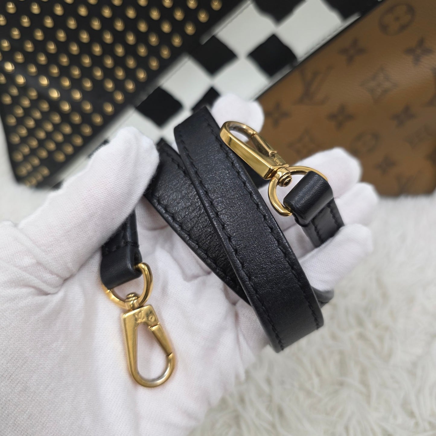 Louis Vuitton Europe Limited Edition Handbag (Pre-owned)