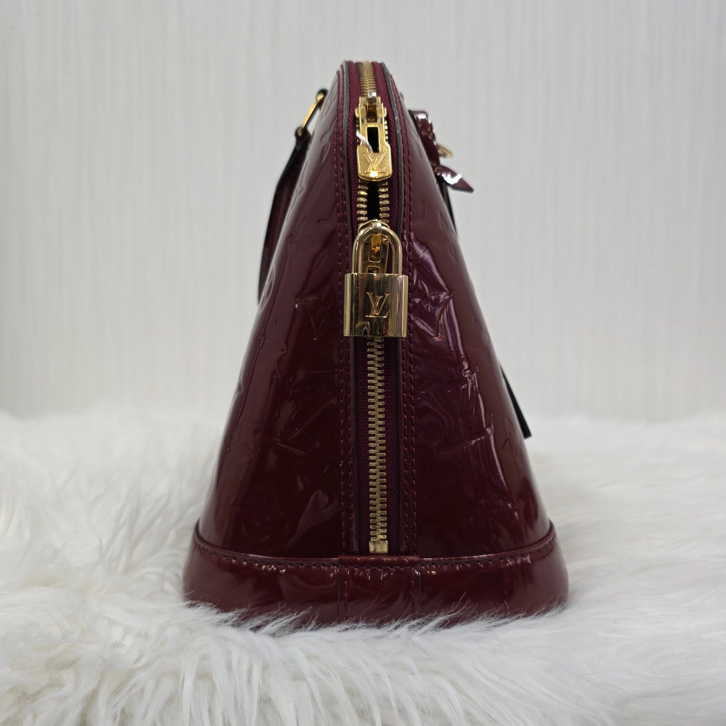 Louis Vuitton Patent Alma Handbag (Pre-owned)