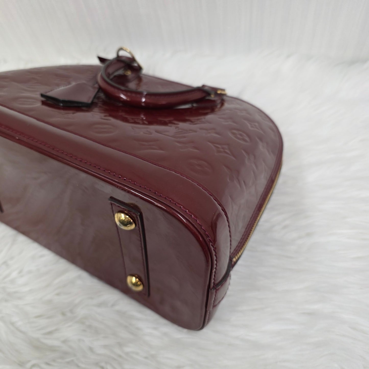 Louis Vuitton Patent Alma Handbag (Pre-owned)