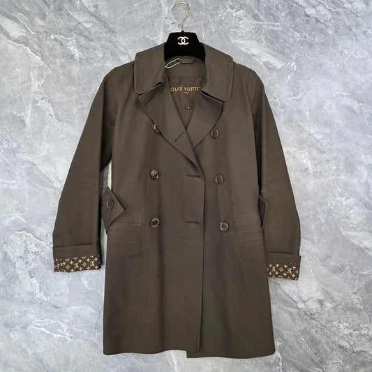 Louis Vuitton Double-breasted trench coat (Pre-owned)