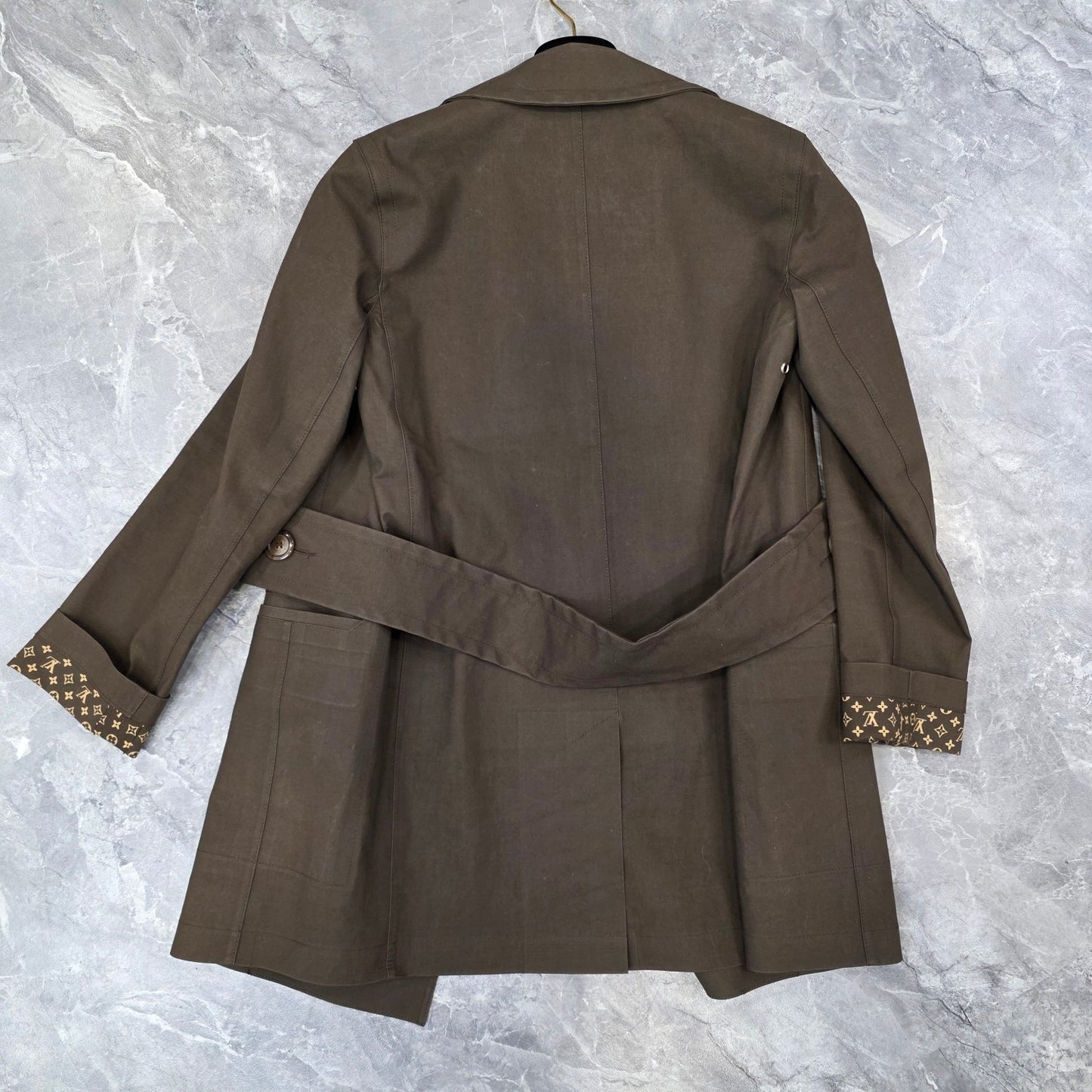 Louis Vuitton Double-breasted trench coat (Pre-owned)