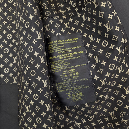 Louis Vuitton Double-breasted trench coat (Pre-owned)
