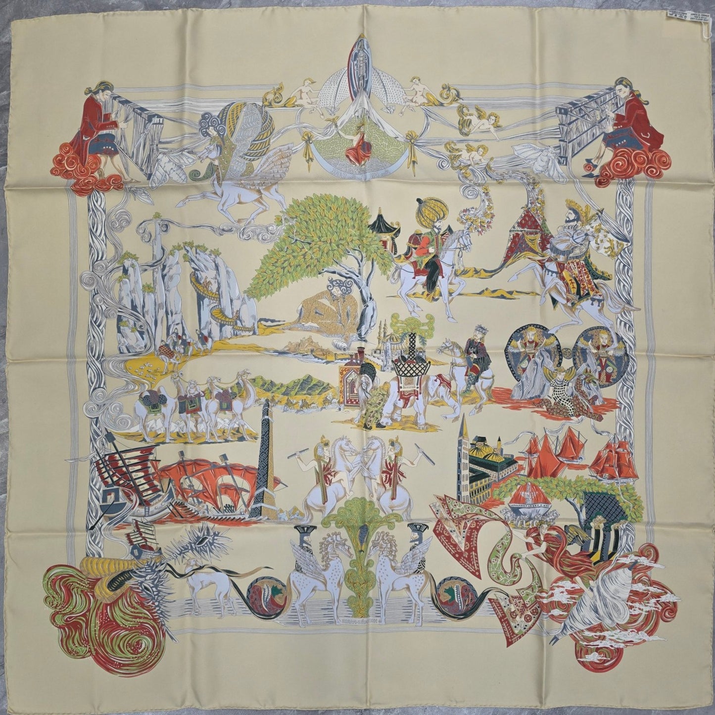 Hermes [Au fil de la soie] Scarf (Pre-owned)