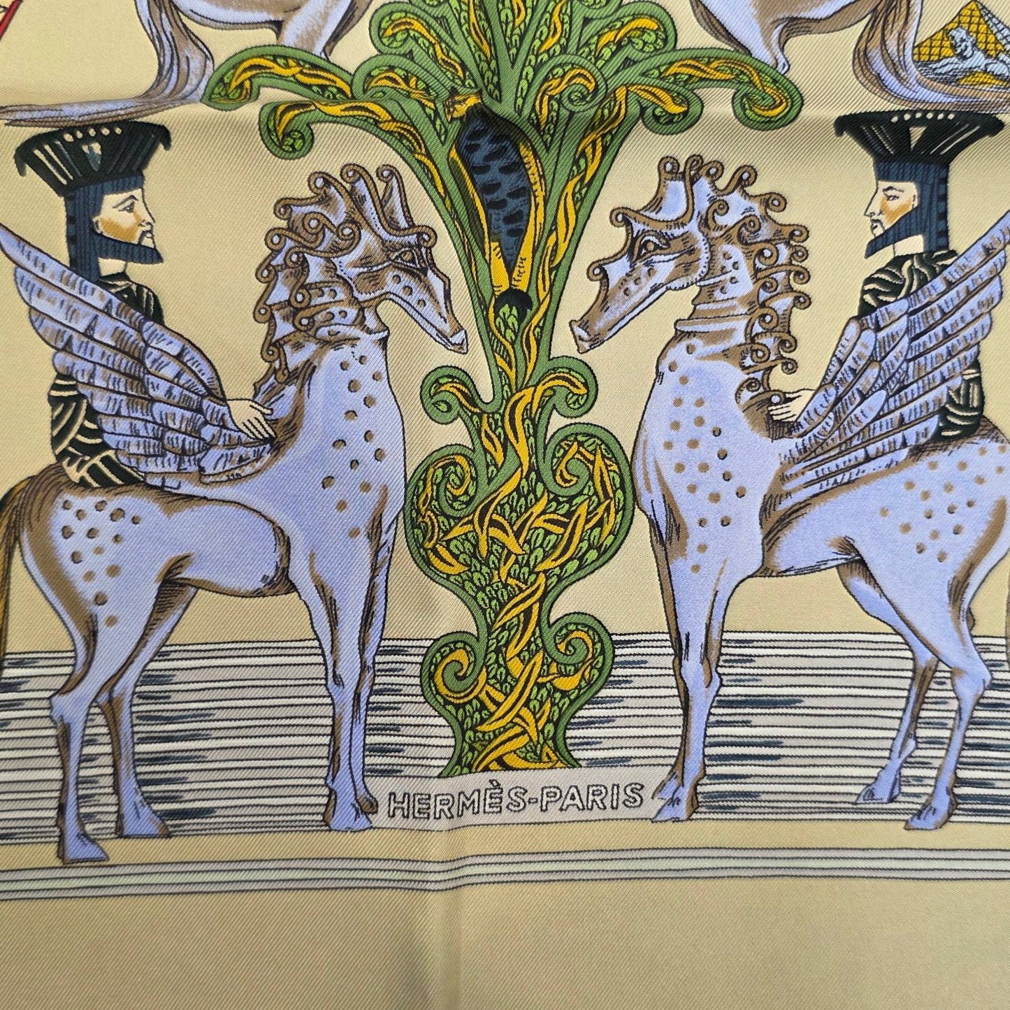 Hermes [Au fil de la soie] Scarf (Pre-owned)