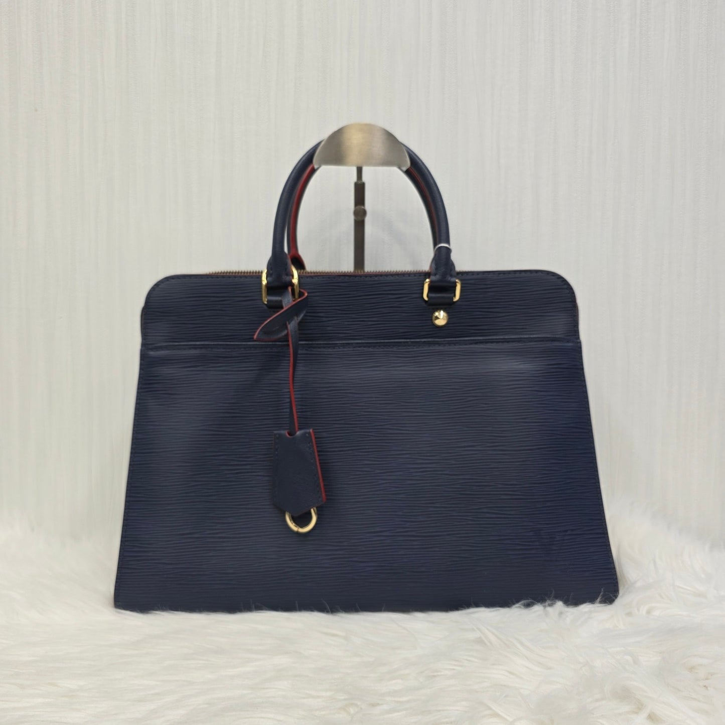 Louis Vuiton Handbag (Pre-owned)
