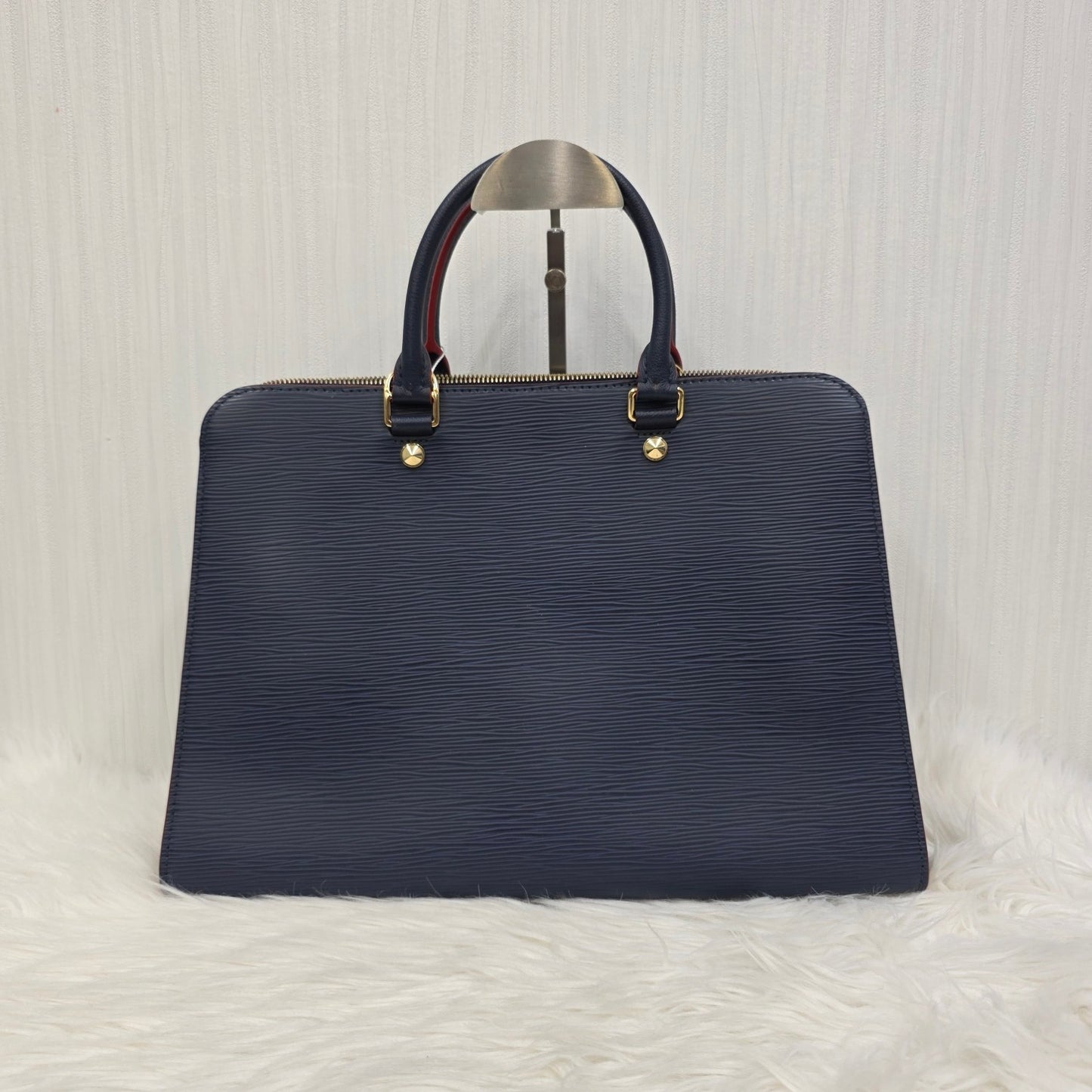Louis Vuiton Handbag (Pre-owned)