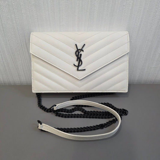 YSL Chained Crossbody Bag (Pre-owned)