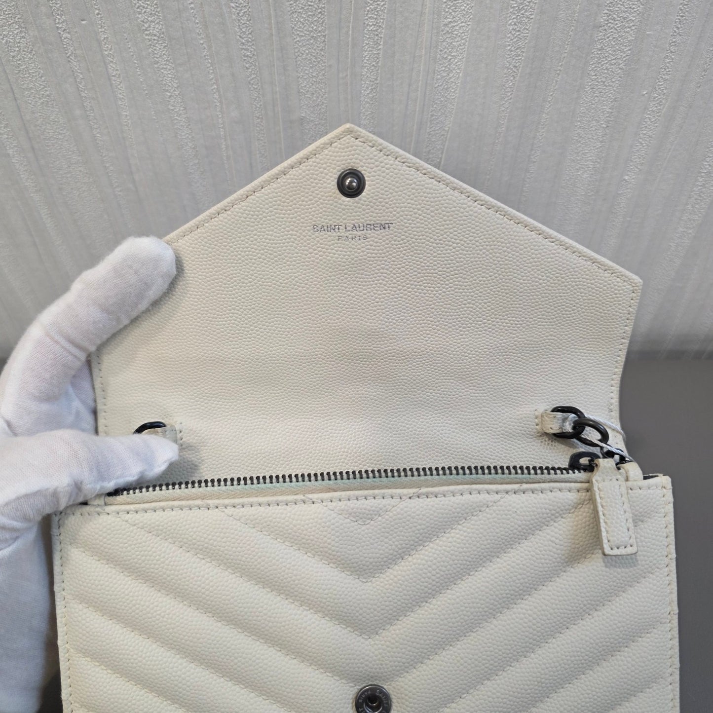 YSL Chained Crossbody Bag (Pre-owned)