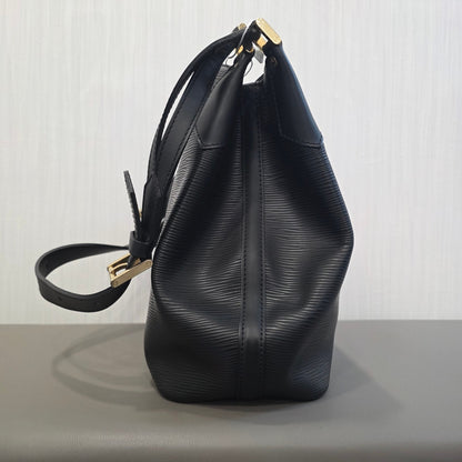Louis Vuitton Crossbody Bag (Pre-owned)