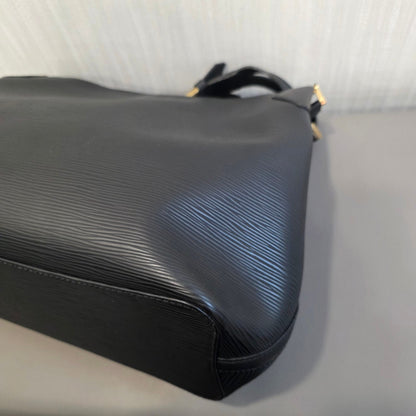 Louis Vuitton Crossbody Bag (Pre-owned)