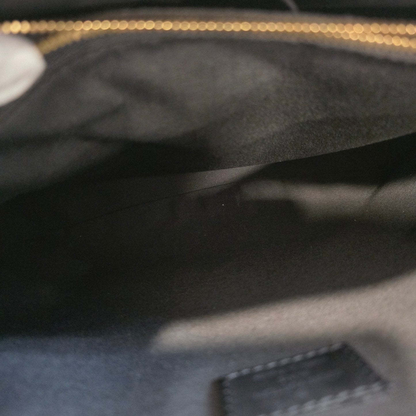 Louis Vuitton Crossbody Bag (Pre-owned)
