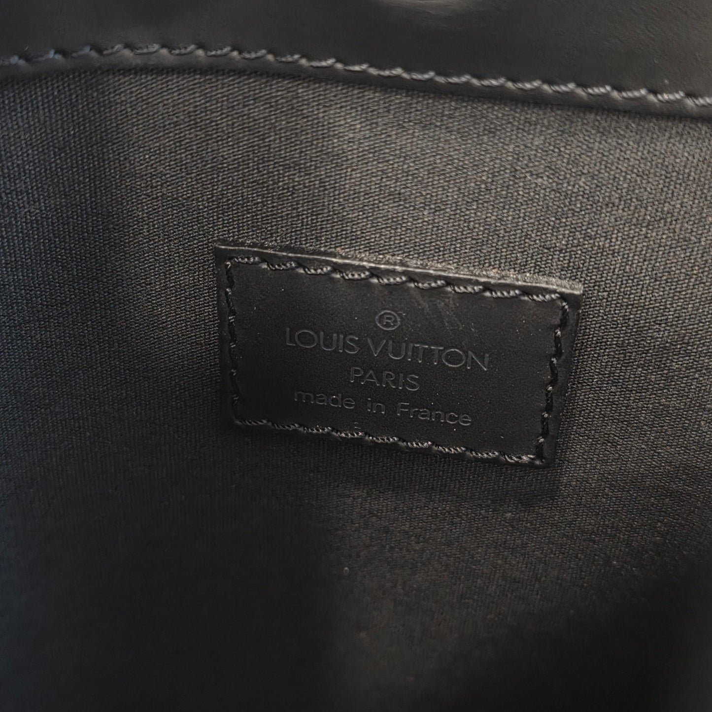 Louis Vuitton Crossbody Bag (Pre-owned)