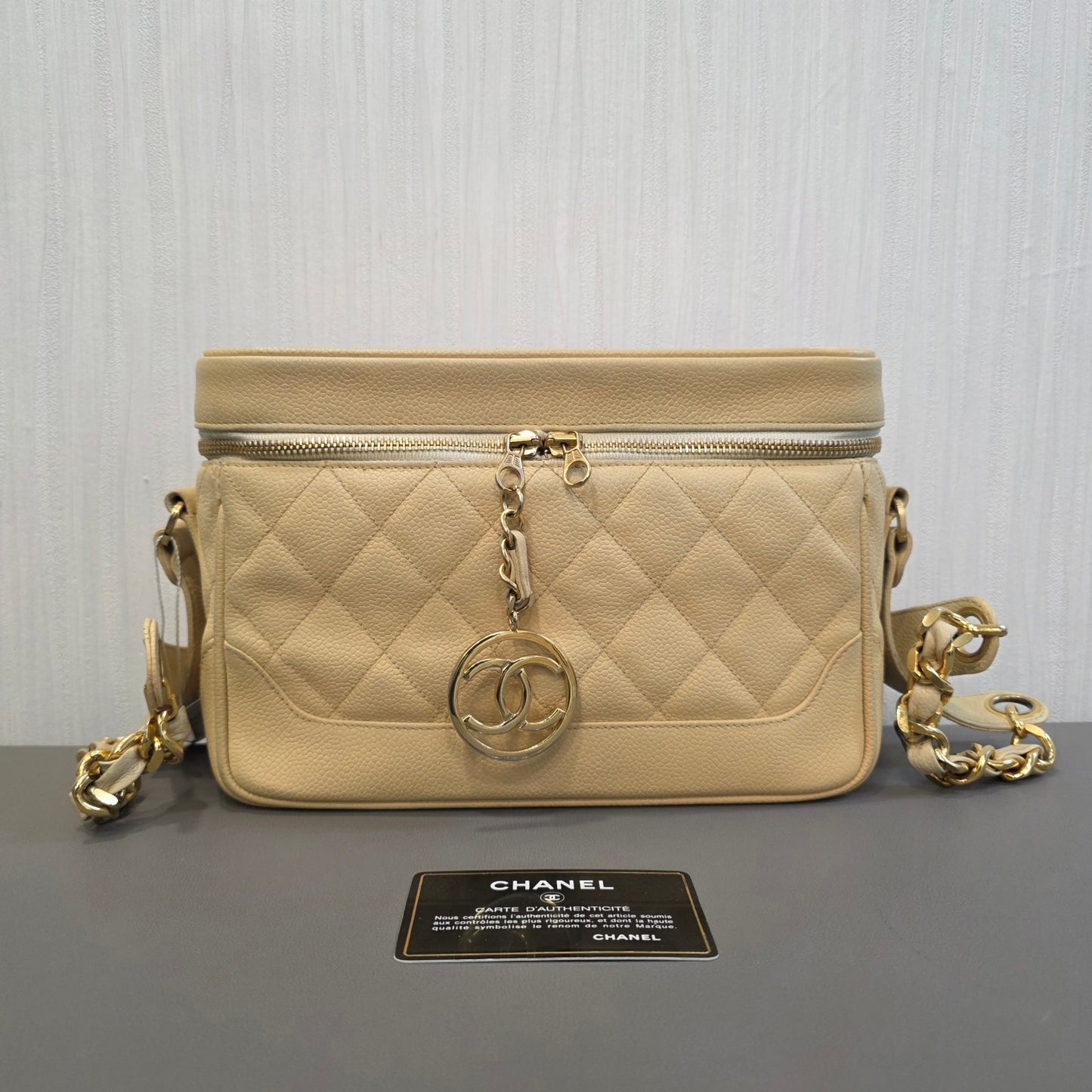 CHANEL Caviar Box Bag (Pre-owned)