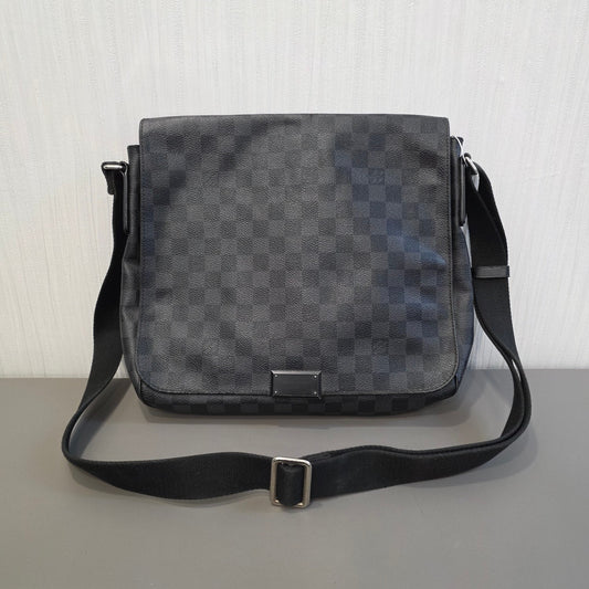 Louis Vuitton Damier One Shoulder Bag (Pre-owned)