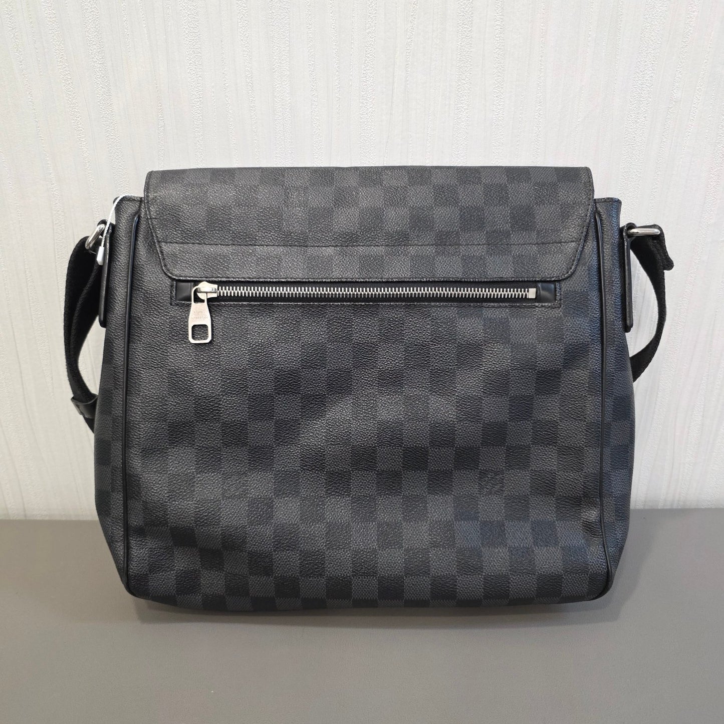 Louis Vuitton Damier One Shoulder Bag (Pre-owned)