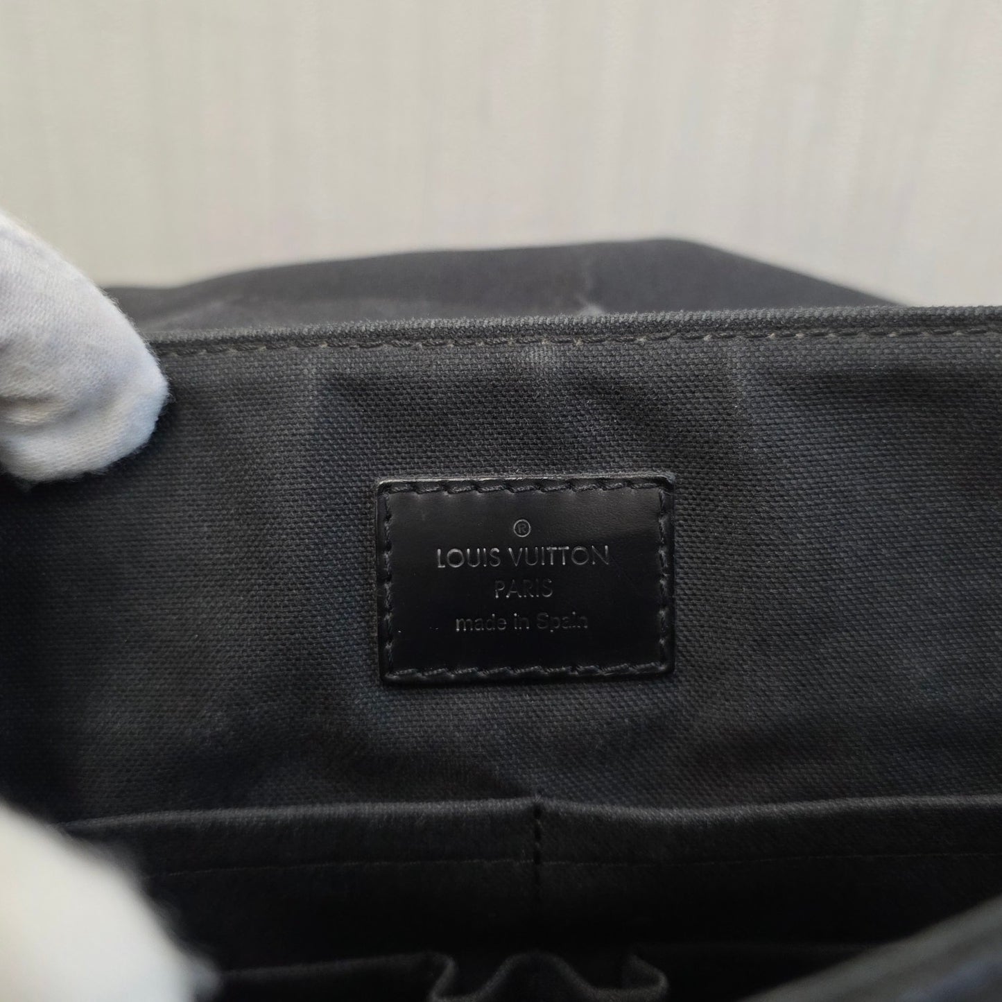 Louis Vuitton Damier One Shoulder Bag (Pre-owned)