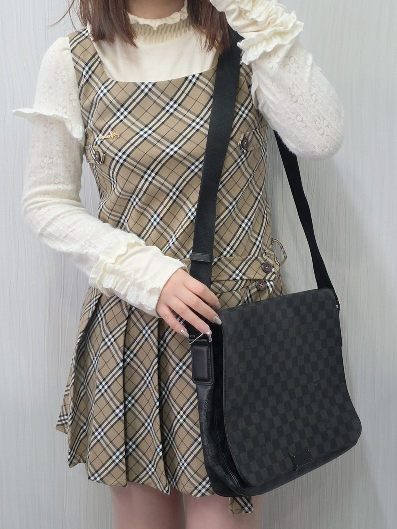 Louis Vuitton Damier One Shoulder Bag (Pre-owned)
