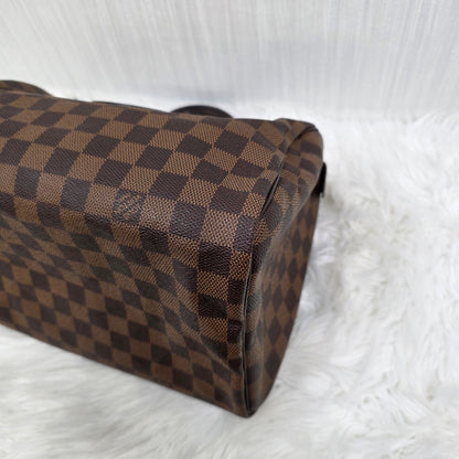Louis Vuitton Speedy 30 Handbag (Pre-owned)